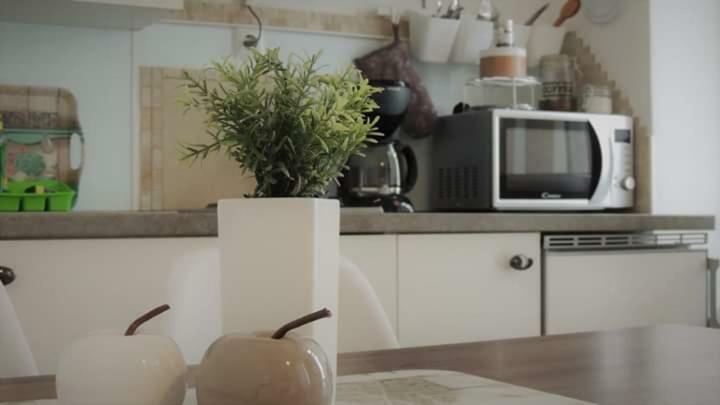 Apartment Megy With Balcony In City Center 크리크베니카 외부 사진
